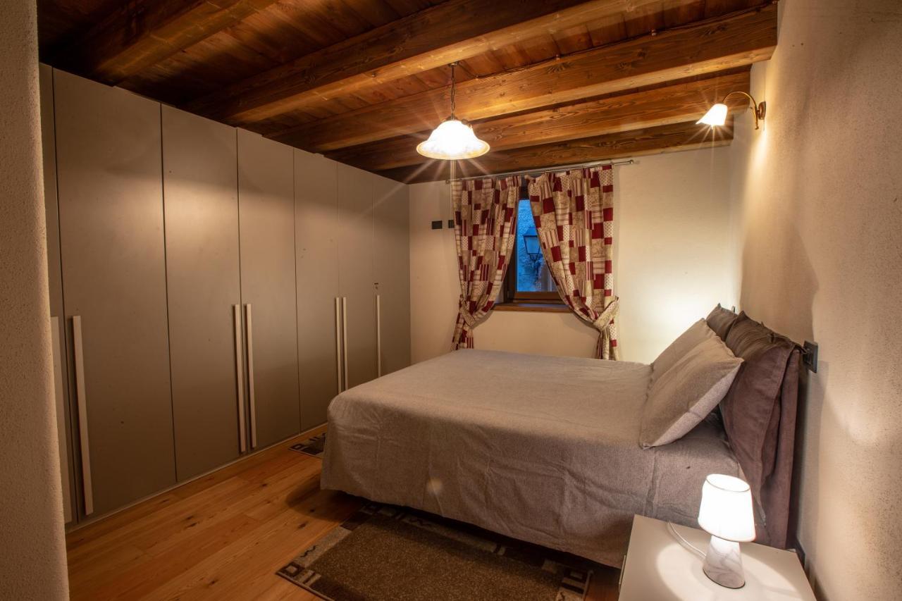 L'Atelier Du Temps - Les Greniers Appartements Aosta Esterno foto