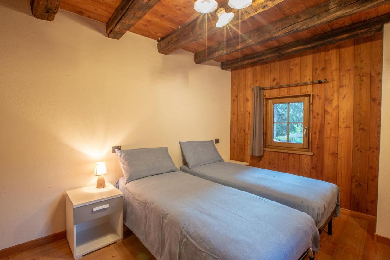 L'Atelier Du Temps - Les Greniers Appartements Aosta Esterno foto