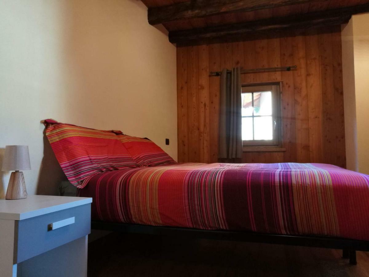 L'Atelier Du Temps - Les Greniers Appartements Aosta Esterno foto