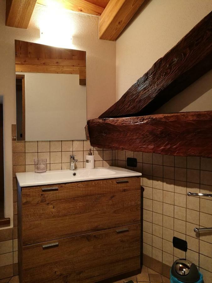 L'Atelier Du Temps - Les Greniers Appartements Aosta Esterno foto
