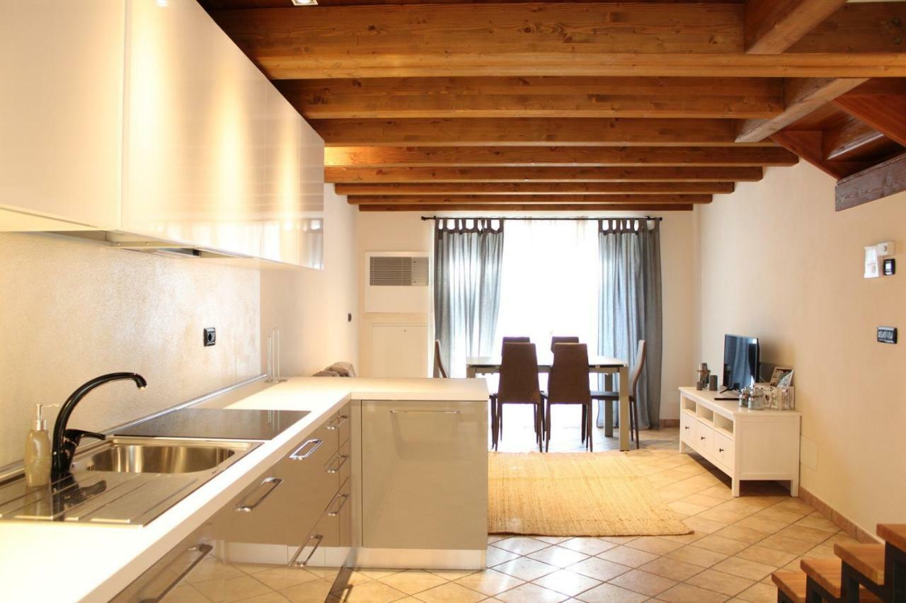 L'Atelier Du Temps - Les Greniers Appartements Aosta Esterno foto