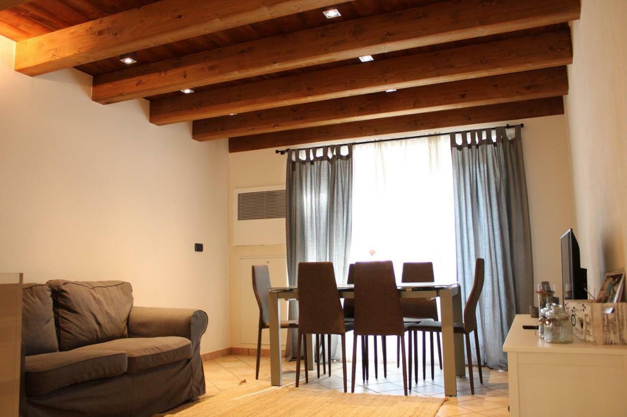 L'Atelier Du Temps - Les Greniers Appartements Aosta Esterno foto