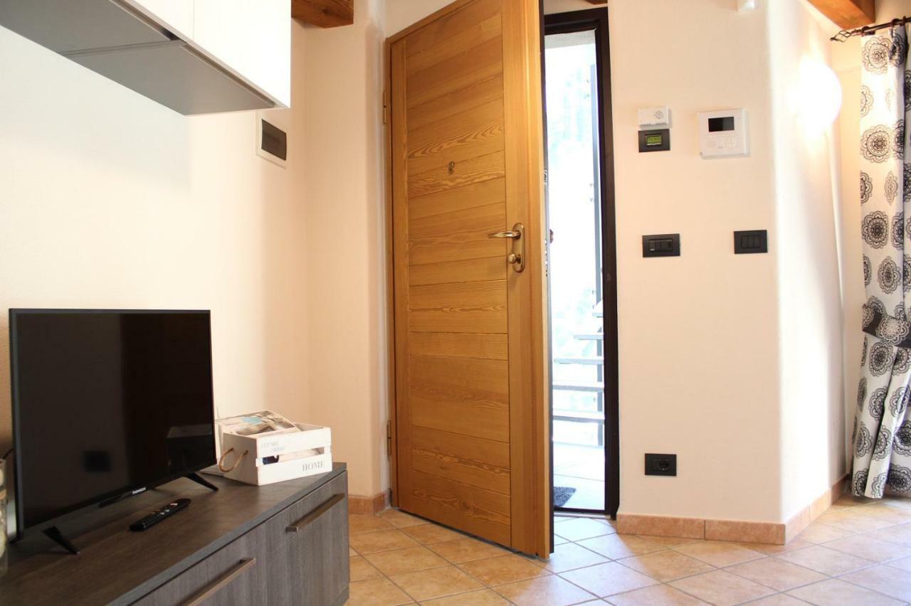 L'Atelier Du Temps - Les Greniers Appartements Aosta Esterno foto