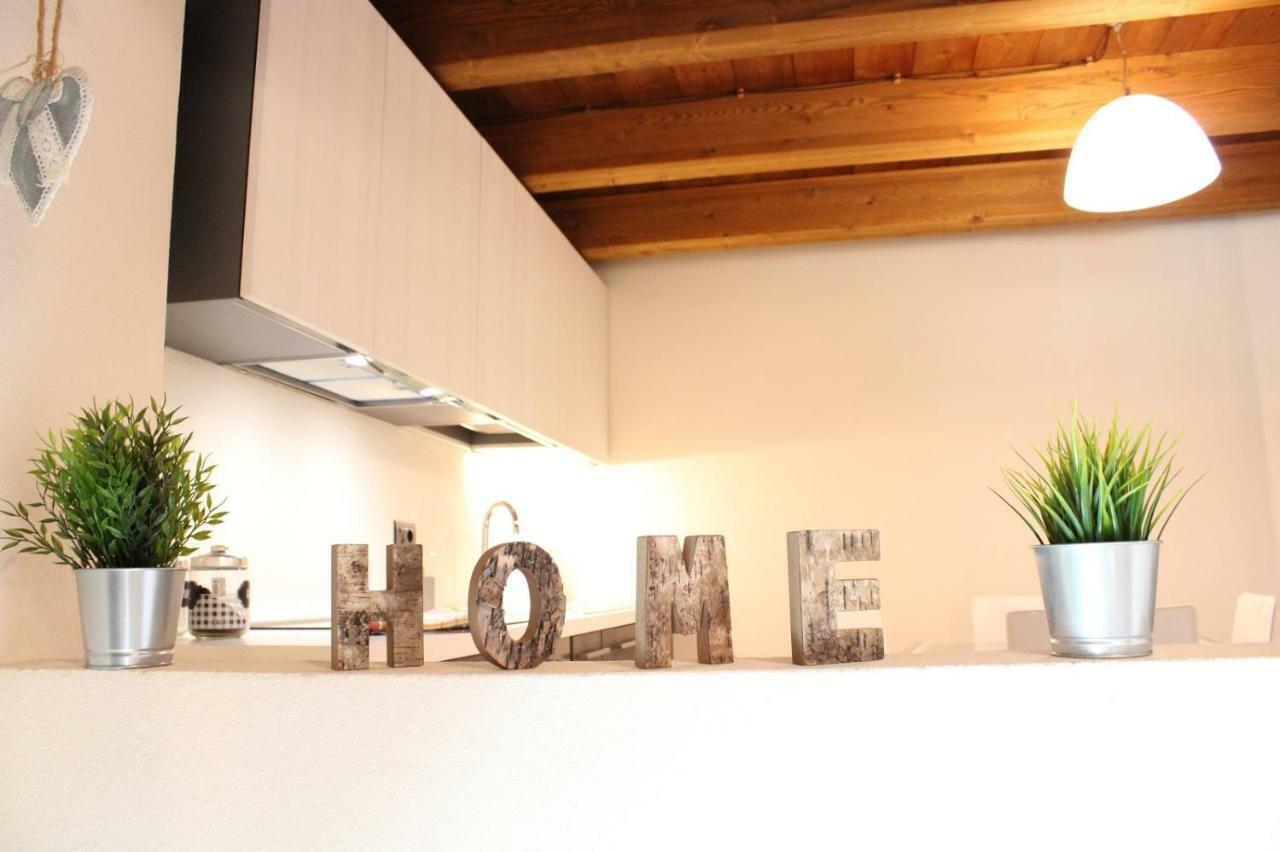 L'Atelier Du Temps - Les Greniers Appartements Aosta Esterno foto